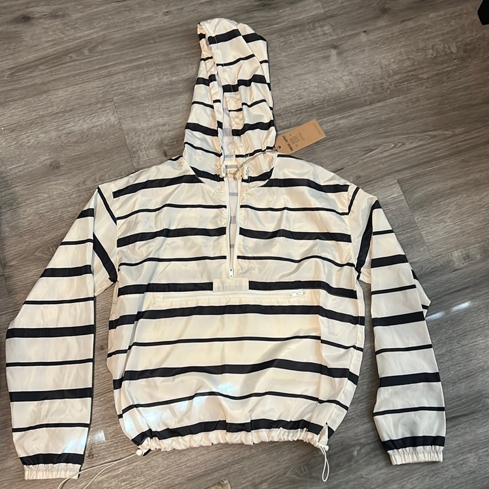 windbreaker